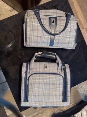 Unbranded Men's Plaid Navy Toiletry & Travel Kit Set